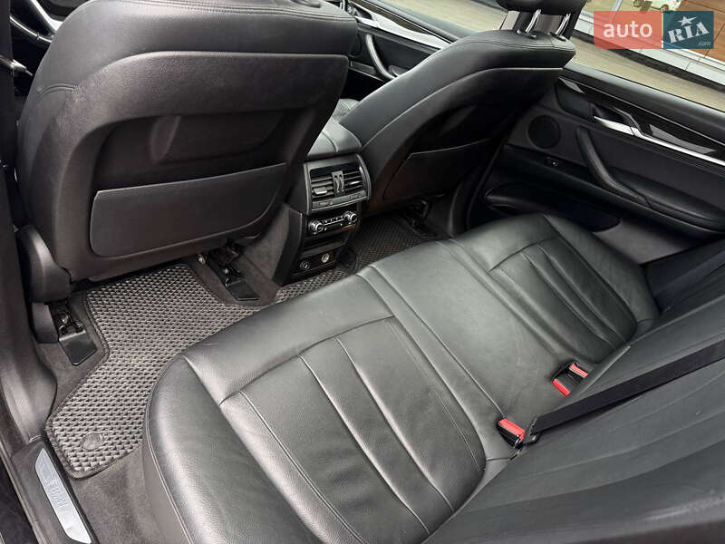 Позашляховик / Кросовер BMW X5 2015 в Києві