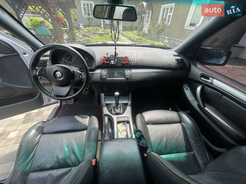 Внедорожник / Кроссовер BMW X5 2004 в Черновцах