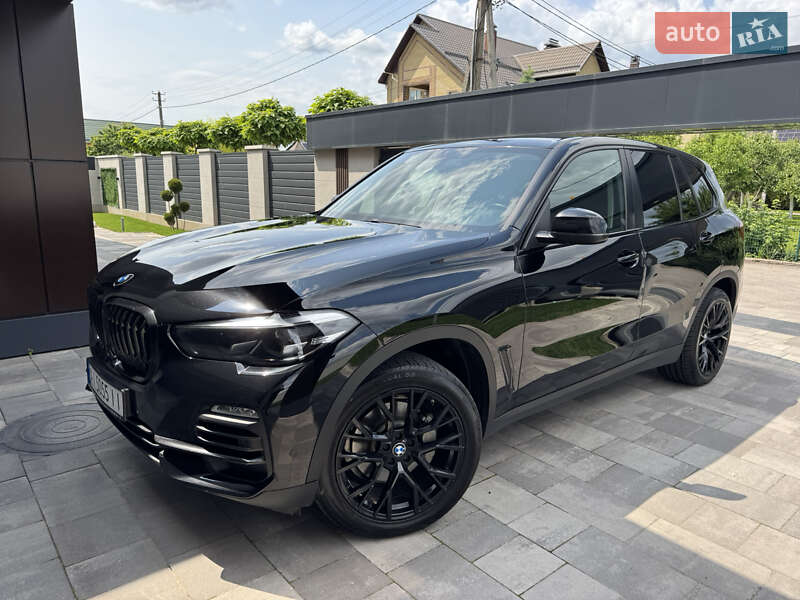 BMW X5 2021