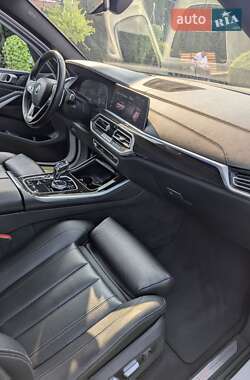 Позашляховик / Кросовер BMW X5 2020 в 