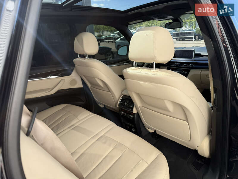 Внедорожник / Кроссовер BMW X5 2017 в Ровно