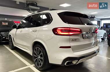 Позашляховик / Кросовер BMW X5 2020 в 