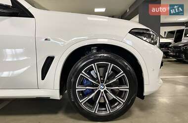 Позашляховик / Кросовер BMW X5 2020 в 