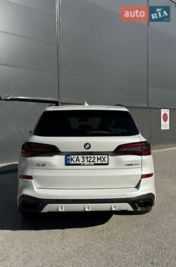 Внедорожник / Кроссовер BMW X5 2021 в 