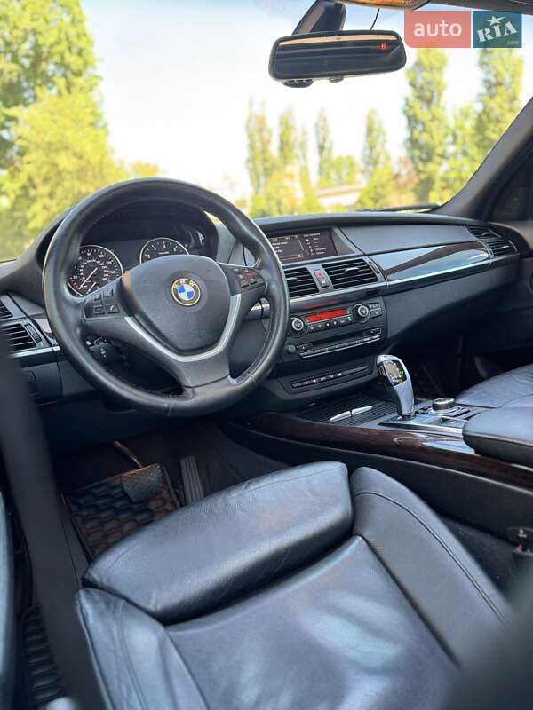 Внедорожник / Кроссовер BMW X5 2011 в Чернигове