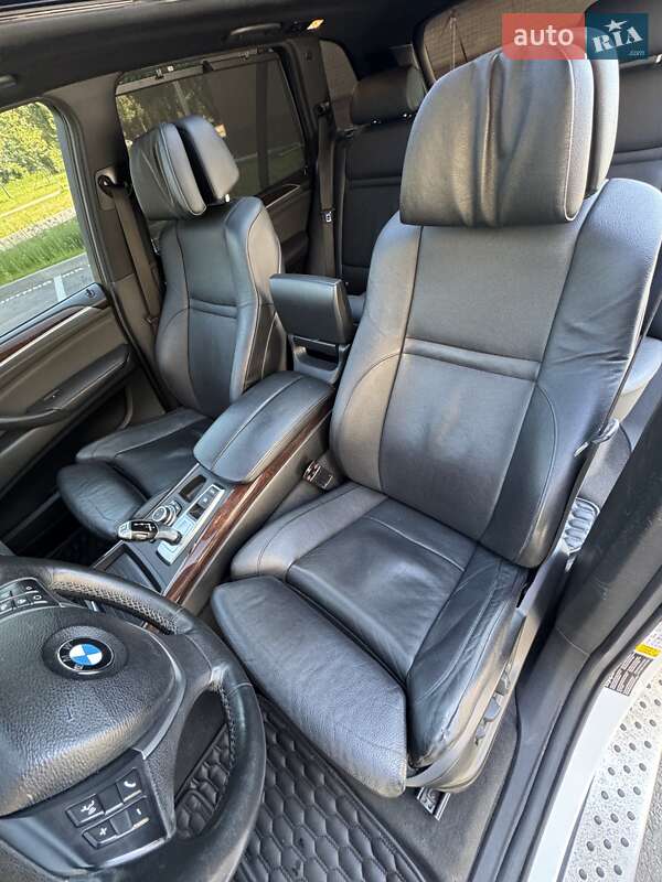 Внедорожник / Кроссовер BMW X5 2011 в Чернигове