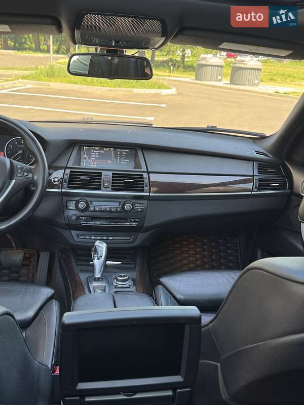 Внедорожник / Кроссовер BMW X5 2011 в Чернигове