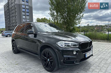Внедорожник / Кроссовер BMW X5 2015 в 
