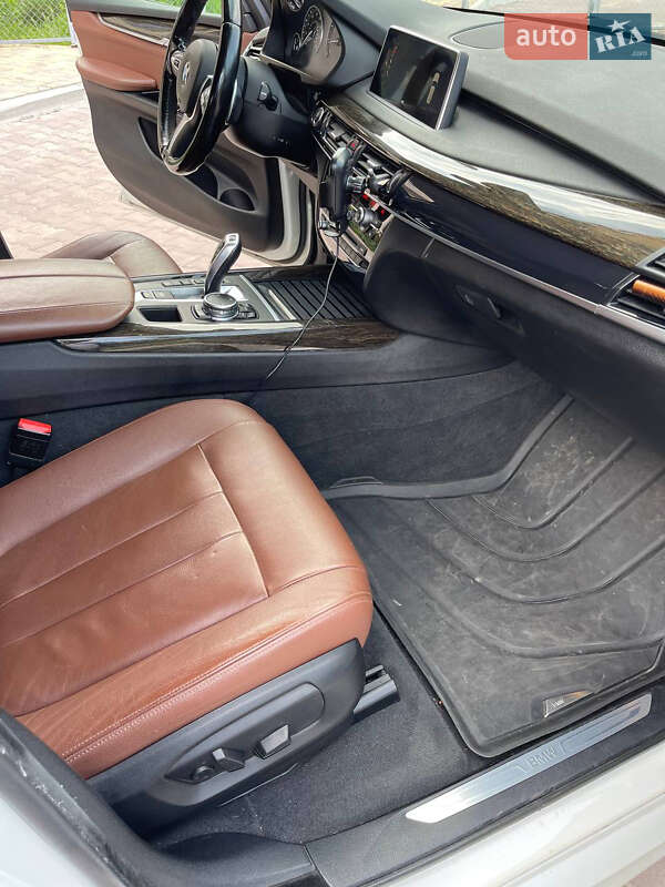 Внедорожник / Кроссовер BMW X5 2015 в Киеве