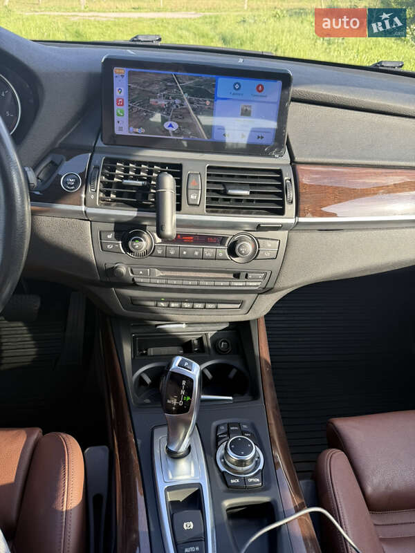 Позашляховик / Кросовер BMW X5 2012 в Луцьку