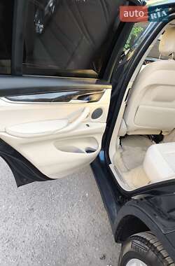 Позашляховик / Кросовер BMW X5 2014 в 