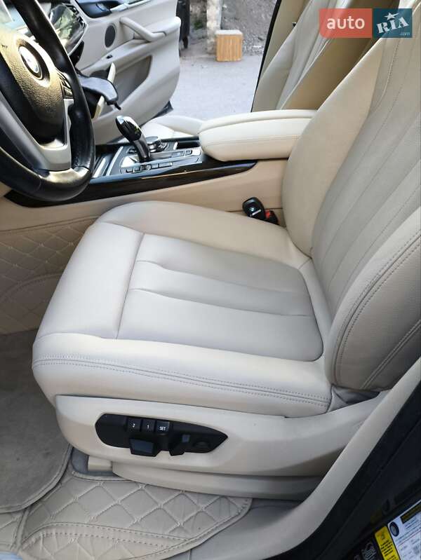 Позашляховик / Кросовер BMW X5 2014 в Кропивницькому