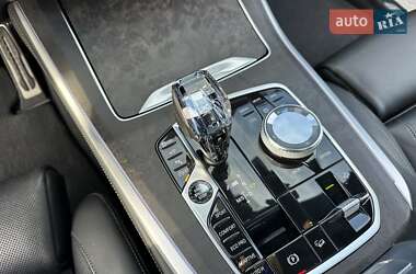 Внедорожник / Кроссовер BMW X5 2019 в 