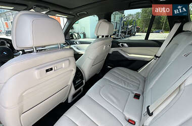 Позашляховик / Кросовер BMW X5 2018 в 
