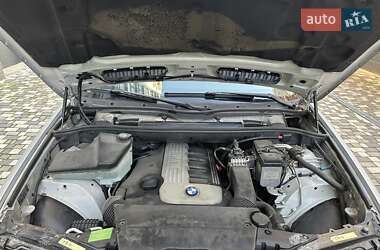Внедорожник / Кроссовер BMW X5 2002 в 