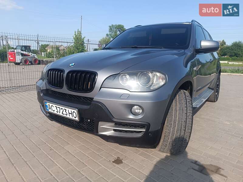 Внедорожник / Кроссовер BMW X5 2009 в Иваничах