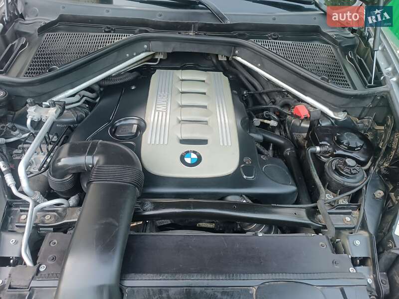 Внедорожник / Кроссовер BMW X5 2009 в Иваничах