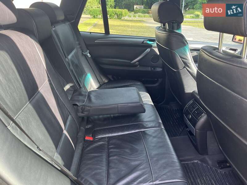 Позашляховик / Кросовер BMW X5 2005 в Дубні