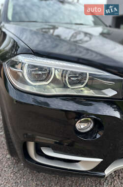 Позашляховик / Кросовер BMW X5 2014 в 