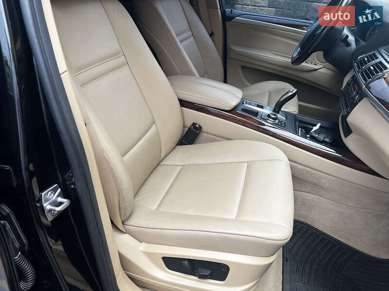 Внедорожник / Кроссовер BMW X5 2012 в Тернополе