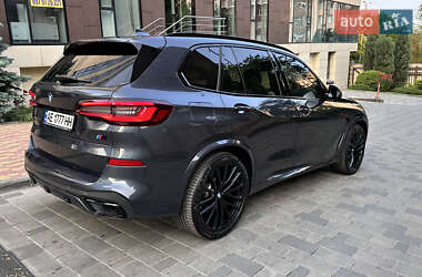 Позашляховик / Кросовер BMW X5 2022 в 