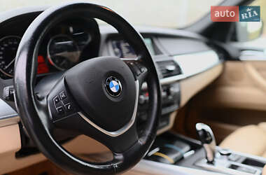 Внедорожник / Кроссовер BMW X5 2011 в 