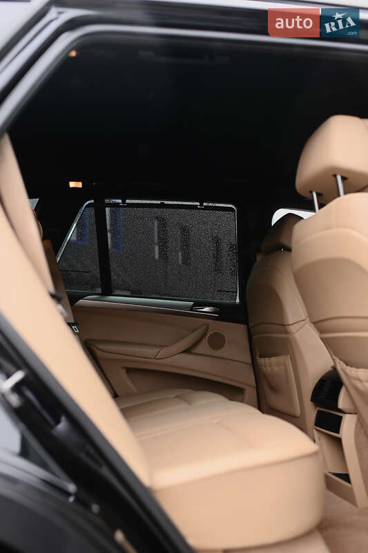 Внедорожник / Кроссовер BMW X5 2011 в Дубно