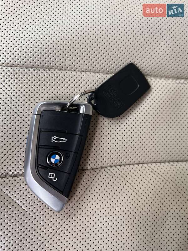 Внедорожник / Кроссовер BMW X5 2013 в Днепре