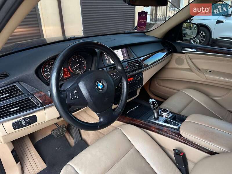 Внедорожник / Кроссовер BMW X5 2011 в Чернигове