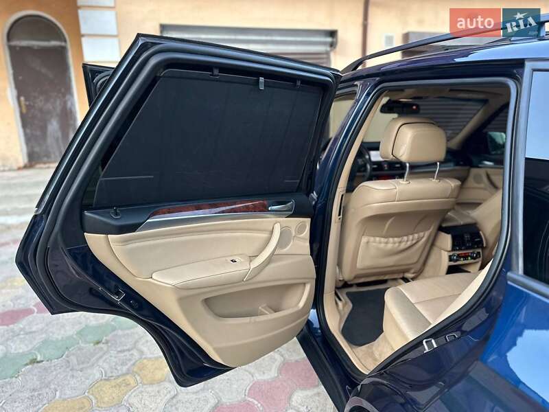 Внедорожник / Кроссовер BMW X5 2011 в Чернигове