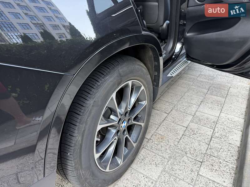 Позашляховик / Кросовер BMW X5 2017 в Києві