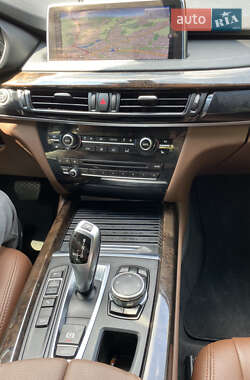 Внедорожник / Кроссовер BMW X5 2015 в 