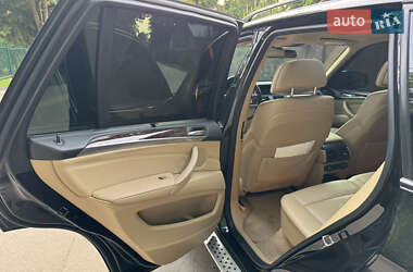 Внедорожник / Кроссовер BMW X5 2012 в 
