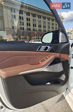 Внедорожник / Кроссовер BMW X5 2018 в 