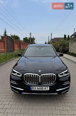 Внедорожник / Кроссовер BMW X5 2019 в 