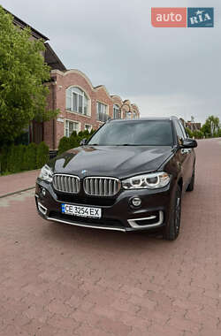 Позашляховик / Кросовер BMW X5 2017 в Чернівцях