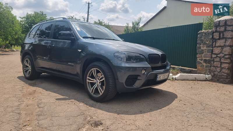 BMW X5 2011 BMW X5 2011