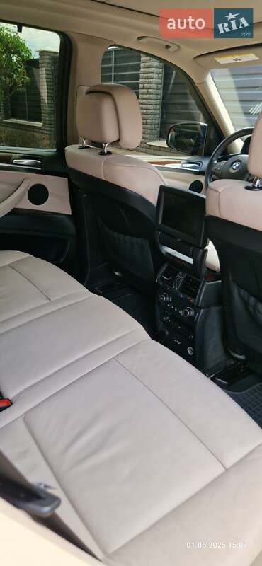 Внедорожник / Кроссовер BMW X5 2011 в Виннице