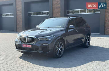 Внедорожник / Кроссовер BMW X5 2019 в 