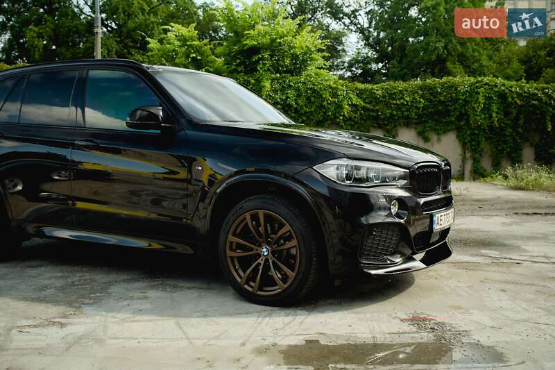 Позашляховик / Кросовер BMW X5 2015 в Києві