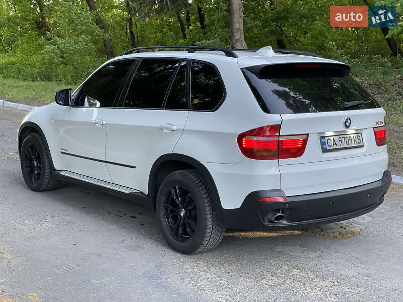 Внедорожник / Кроссовер BMW X5 2009 в Бершади