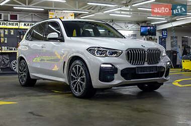 Внедорожник / Кроссовер BMW X5 2019 в Черновцах