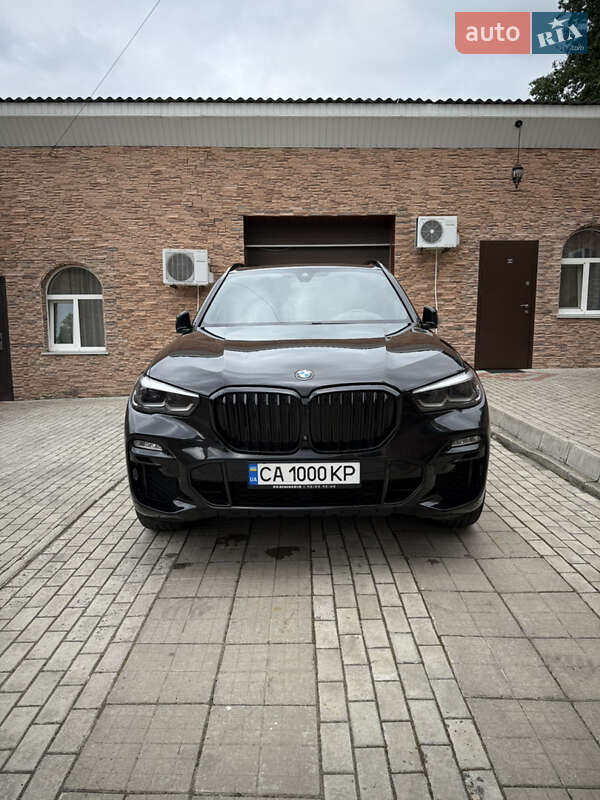 Внедорожник / Кроссовер BMW X5 2019 в 