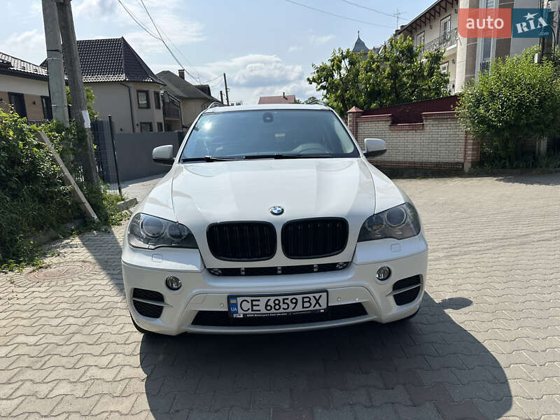 Внедорожник / Кроссовер BMW X5 2012 в Черновцах
