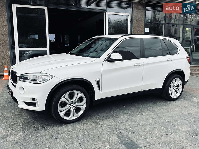 Позашляховик / Кросовер BMW X5 2015 в Києві