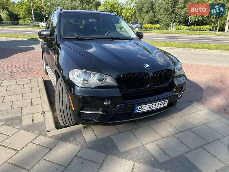 Позашляховик / Кросовер BMW X5 2012 в Львові