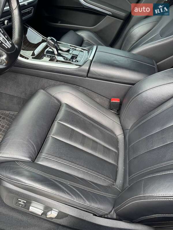 Внедорожник / Кроссовер BMW X5 2019 в Киеве