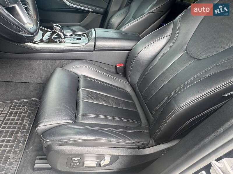 Внедорожник / Кроссовер BMW X5 2019 в Киеве