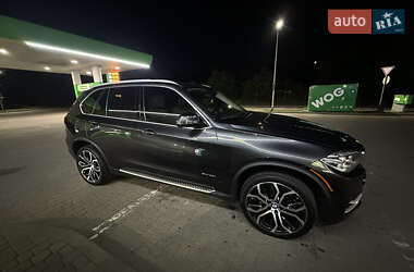 Внедорожник / Кроссовер BMW X5 2014 в Ужгороде