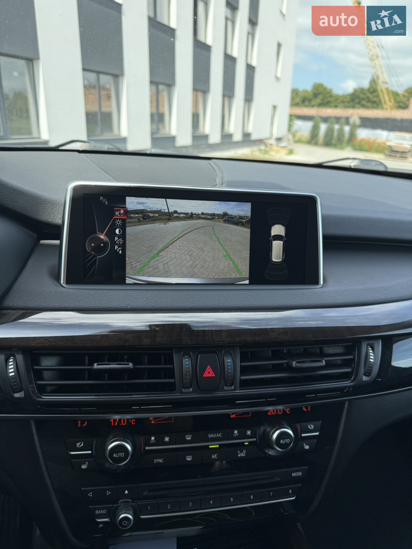 2015 BMW X5 - мініатюра 18